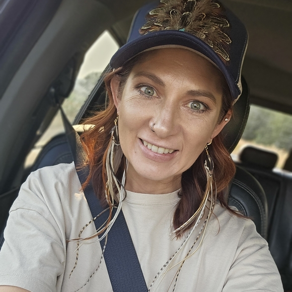 Meet your Posher, Nicholle - Picture 3 of 5